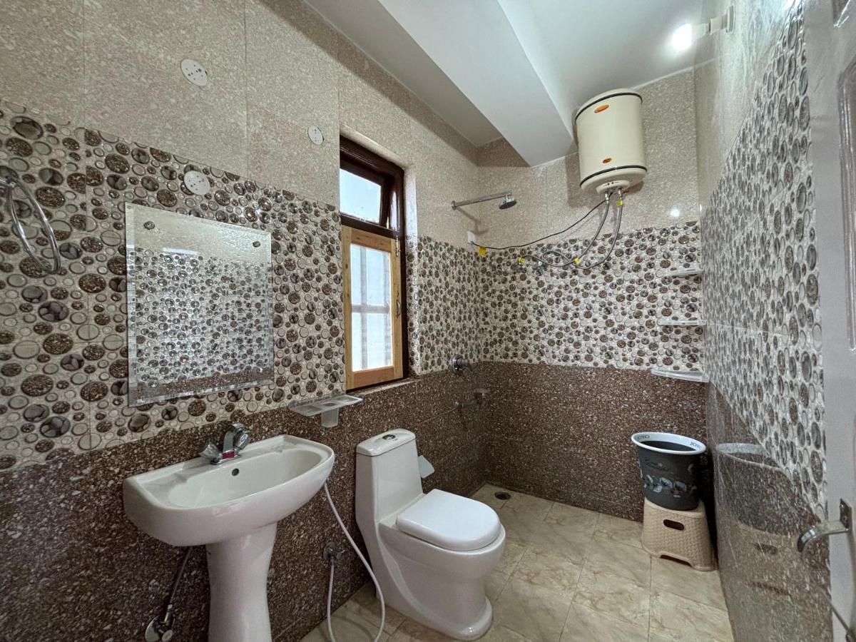 Zu-Zu Hostels Шимла Экстерьер фото